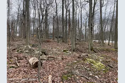  391 Fairmount Way 391, Tobyhanna, PA 18466 - Photo 5