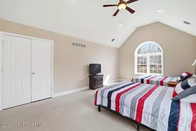  290 W Lakeview Road, Lackawaxen, PA 18435 - Photo 35