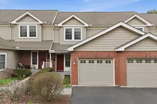 8 Oak Leaf Ln, East Stroudsburg, PA 18301 - Photo 1