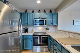 164 Pine Ct, Tannersville, PA 18372 - Photo 3