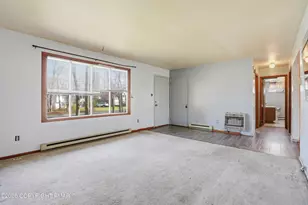 5040 Pine Ridge Rd, East Stroudsburg, PA 18302 - Photo 11