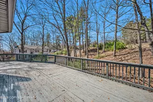 1093 Lancaster Dr, Bushkill, PA 18324 - Photo 41