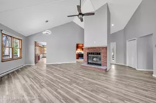 1093 Lancaster Dr, Bushkill, PA 18324 - Photo 9