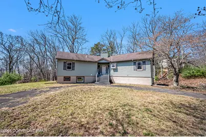  1093 Lancaster Drive, Bushkill, PA 18324 - Photo 1