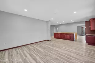 1093 Lancaster Dr, Bushkill, PA 18324 - Photo 13