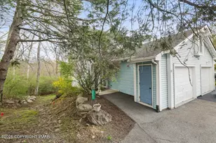 321 Inverness Dr, East Stroudsburg, PA 18302 - Photo 3