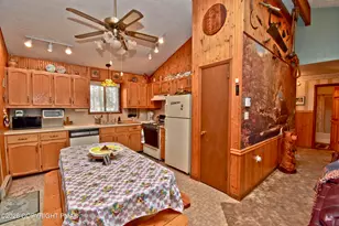 3430 Canterbury Cir, East Stroudsburg, PA 18302 - Photo 9