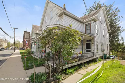  39 Lackawanna Avenue, East Stroudsburg, PA 18301 - Photo 5