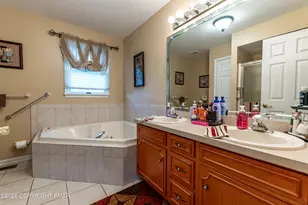 4035 Ross Rd, Bethlehem, PA 18020 - Photo 37