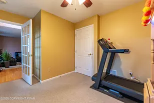 4035 Ross Rd, Bethlehem, PA 18020 - Photo 5
