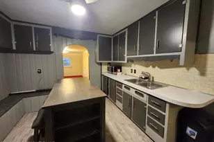 223 Howard St, Stroudsburg, PA 18360 - Photo 9