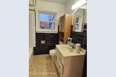  223 Howard Street, Stroudsburg, PA 18360 - Photo 11