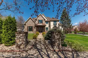 49 Crest Blvd, Easton, PA 18045 - Photo 1