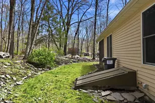 324 Eastshore Dr, East Stroudsburg, PA 18301 - Photo 57