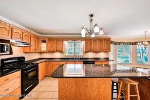4018 Manor Dr, Stroudsburg, PA 18360 - Photo 27