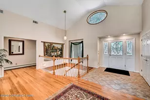 4018 Manor Dr, Stroudsburg, PA 18360 - Photo 11