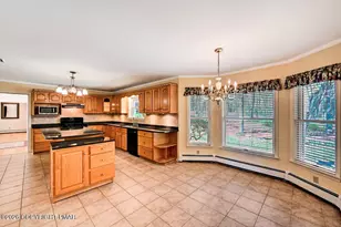 4018 Manor Dr, Stroudsburg, PA 18360 - Photo 25