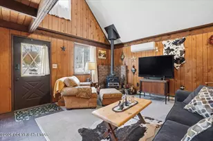 2149 Sparrow Rd, Bushkill, PA 18324 - Photo 5