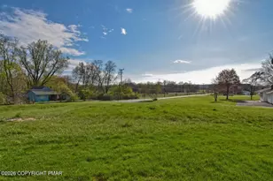 2106 Smith Rd, Stroudsburg, PA 18360 - Photo 31