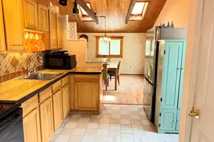 130 E Lakeview Dr, Dingmans Ferry, PA 18328 - Photo 9