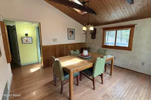 130 E Lakeview Dr, Dingmans Ferry, PA 18328 - Photo 15