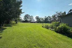 2748 Locust Ridge Rd, Pocono Lake, PA 18347 - Photo 17
