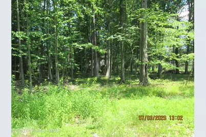  White Oak Dr 8, Tannersville, PA 18372 - Photo 1