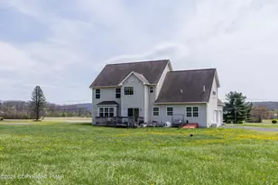 707 Gilbert Rd, Gilbert, PA 18331 - Photo 55