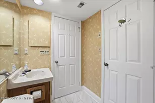 45 Midlake Dr, Lake Harmony, PA 18624 - Photo 23