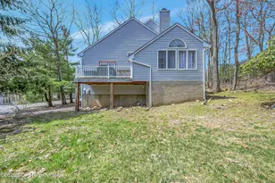 9 Rockspring Ct, Lake Harmony, PA 18624 - Photo 5
