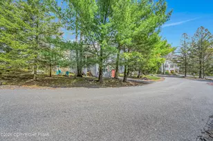 9 Rockspring Ct, Lake Harmony, PA 18624 - Photo 35