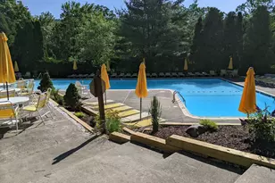 402 Tudor Ct, Bushkill, PA 18324 - Photo 29