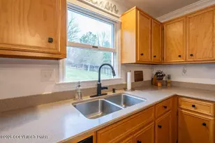 1012 Primrose Ave, Stroudsburg, PA 18360 - Photo 11