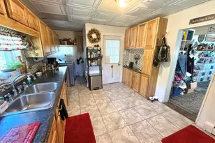 301 Oak St, Jim Thorpe, PA 18229 - Photo 11
