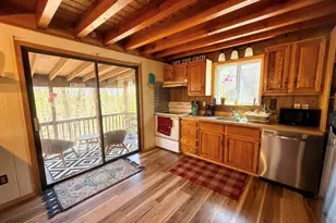 182 Edinburgh Rd, Bushkill, PA 18324 - Photo 9