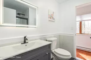 5074 Woodbridge Dr, Bushkill, PA 18324 - Photo 11