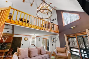 939 Country Pl Dr, Tobyhanna, PA 18466 - Photo 9