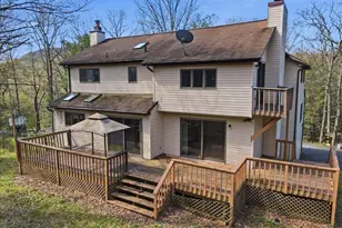 3227 Mountain View Dr, Tannersville, PA 18372 - Photo 3