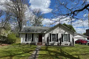 122 Ransberry Ave, East Stroudsburg, PA 18301 - Photo 1