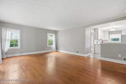  122 Ransberry Avenue, East Stroudsburg, PA 18301 - Photo 3