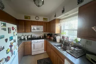 54 Lower Ridgeview Cir, East Stroudsburg, PA 18302 - Photo 5