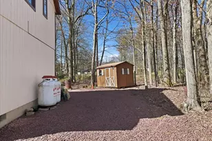 250 Sheridan Dr, Tobyhanna, PA 18466 - Photo 63