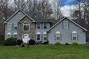 30 Sumner Dr, East Stroudsburg, PA 18302 - Photo 1
