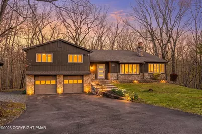  109 Luton Court, Bushkill, PA 18324 - Photo 3