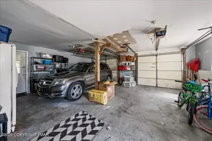 211 Bear Medicine Cir, Effort, PA 18330 - Photo 23