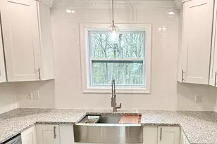 229 Hummingbird Trl, Bushkill, PA 18324 - Photo 9