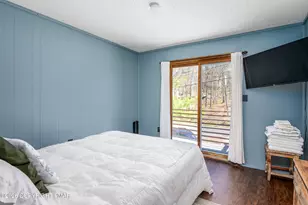 5032 Woodbridge Dr, Bushkill, PA 18324 - Photo 7