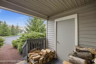 187 Hawthorne Ct, Tannersville, PA 18372 - Photo 7