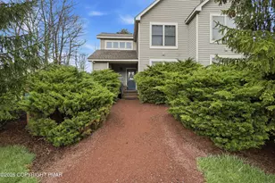 187 Hawthorne Ct, Tannersville, PA 18372 - Photo 3