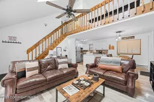 4758 Brentwood Dr, Tobyhanna, PA 18466 - Photo 3